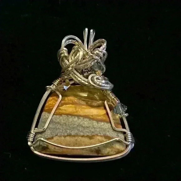 Handmade and designed pendant - Picture 6 of 6